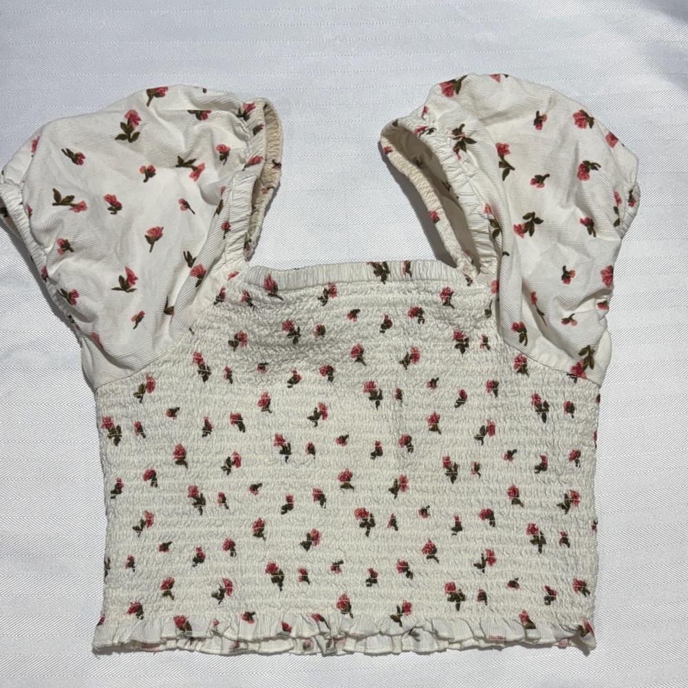 American Eagle Cream Smocked Crop Top with Pink Rose Print - Picture 3 of 3